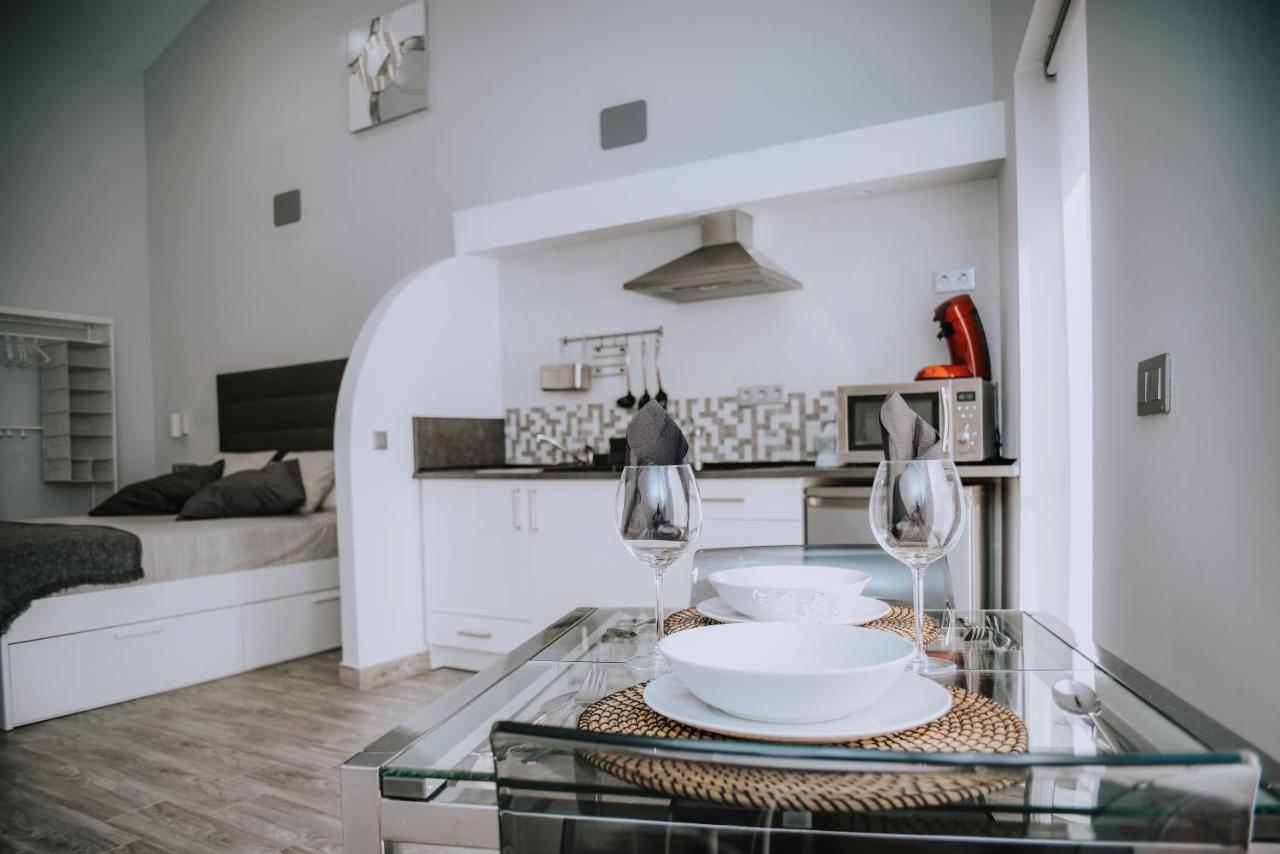 Eres Emerita "Apartamentos & Suites" 메리다 외부 사진