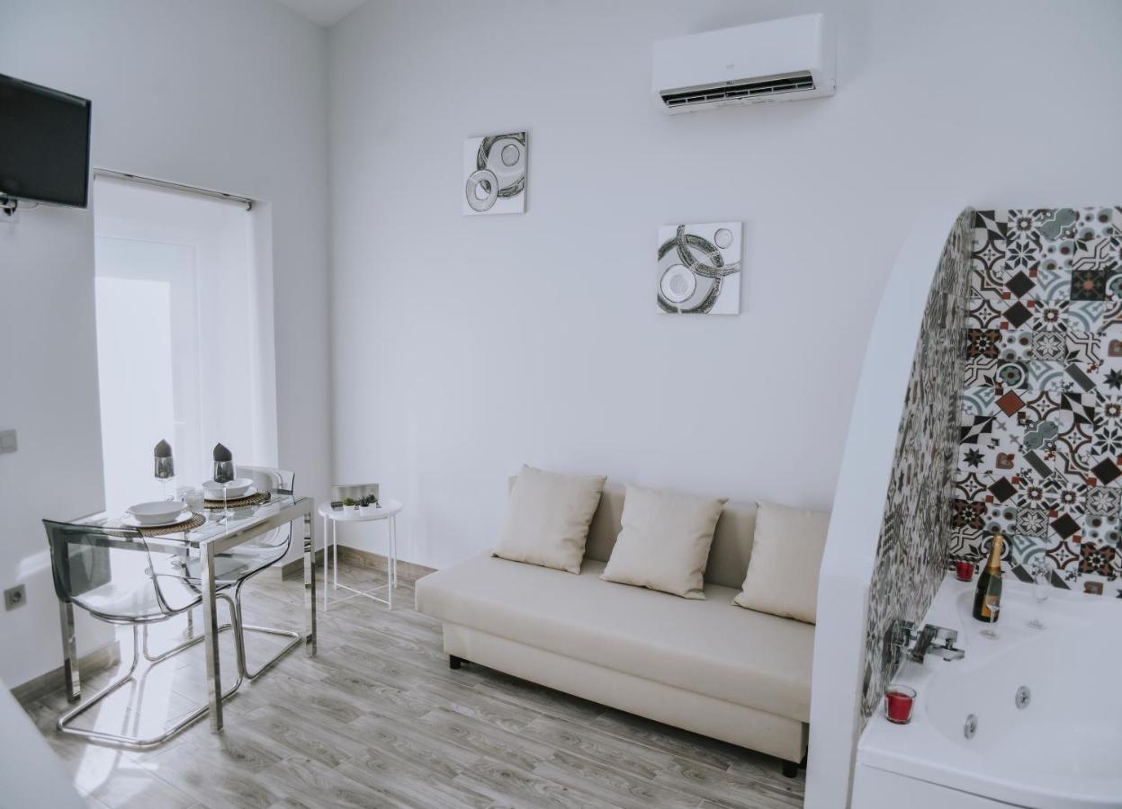Eres Emerita "Apartamentos & Suites" 메리다 외부 사진
